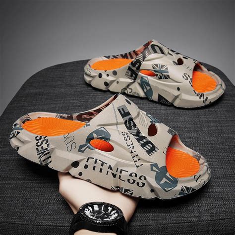 etos slippers yeezy